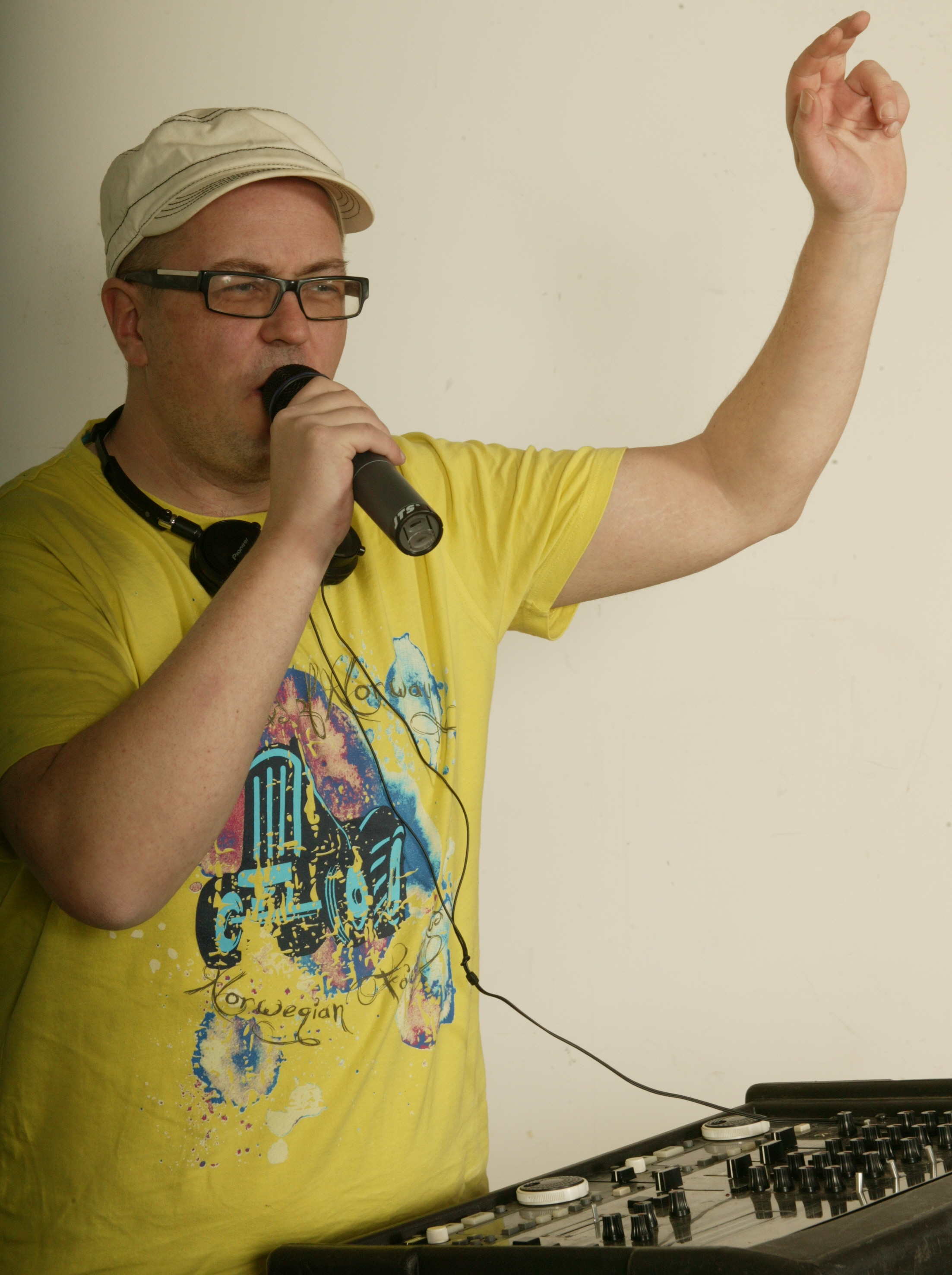 DJ 006