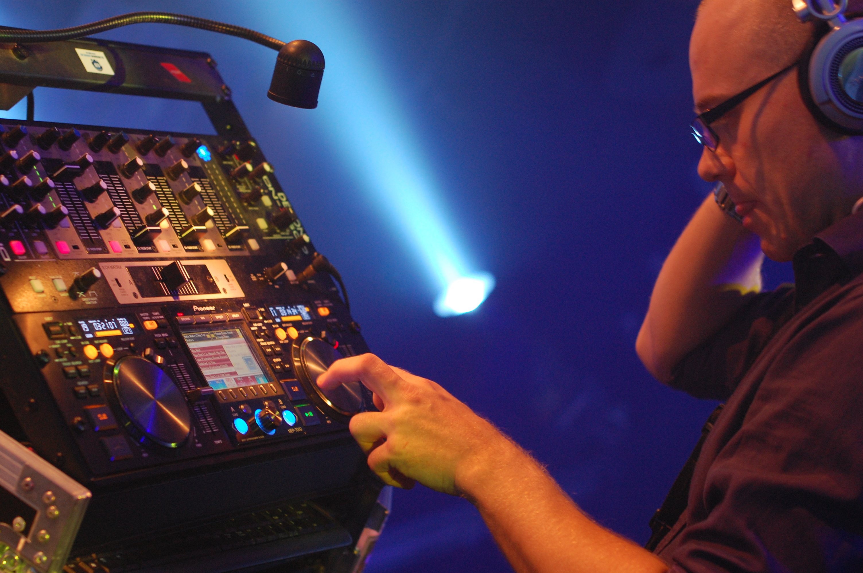 DJ 013 DJ 013
